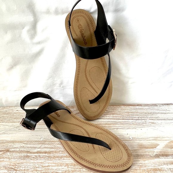Weeboo Black Thong Sandals with Buckle, Flats, Size 9, Gladiator Style, EUC! - Picture 7 of 10